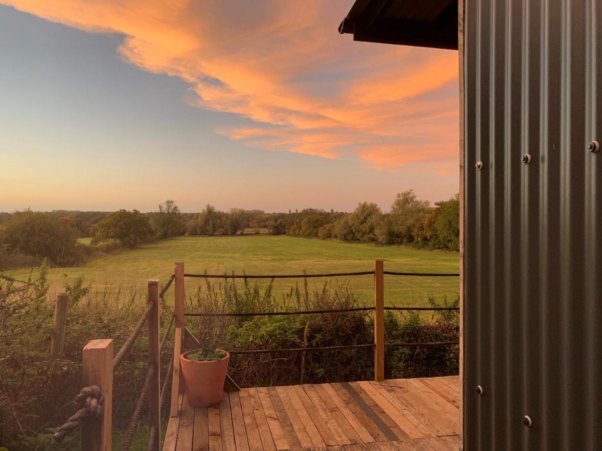 Countryside Garden Summer House Calne Extérieur photo